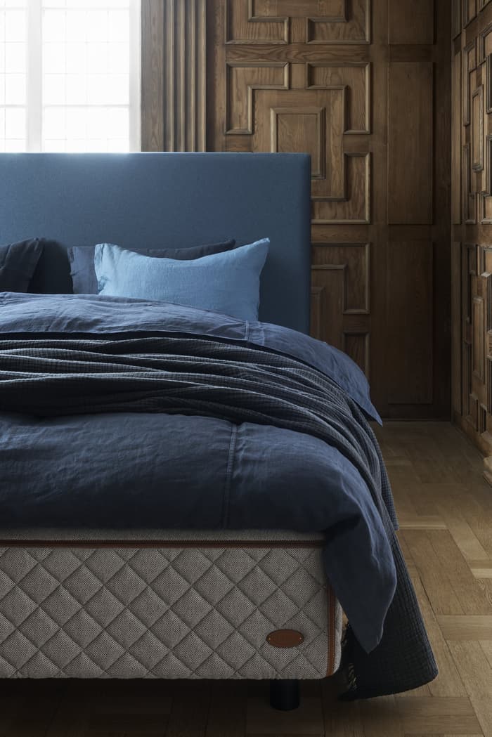 bed_frame_dux 1001_inspiration_PIE_xupport-astoria messenger 061_3